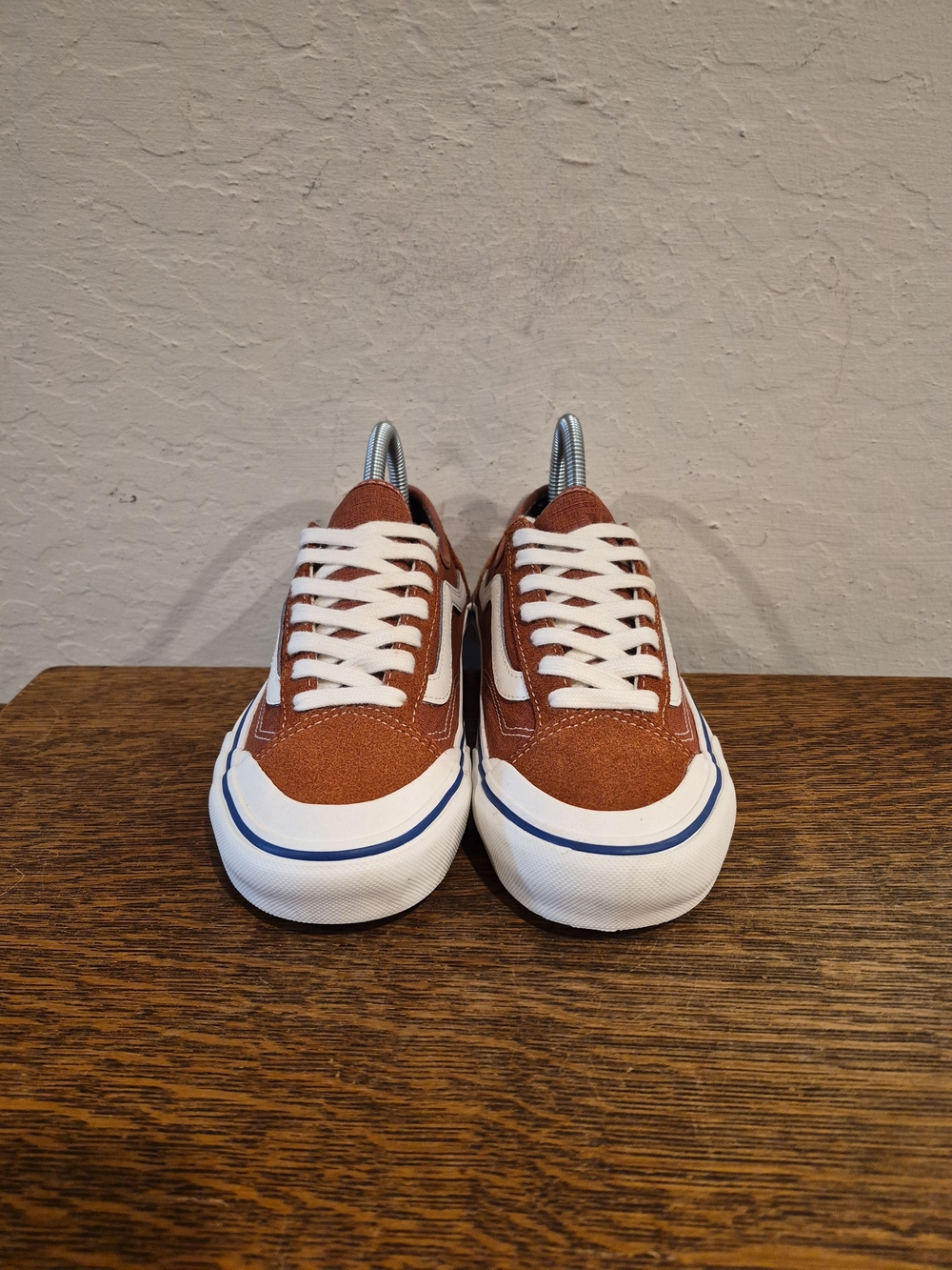 Vans Style 36 Decon SF Unisex Fashion Sneakers
Women's Size US 7 - Picture 3 of 8